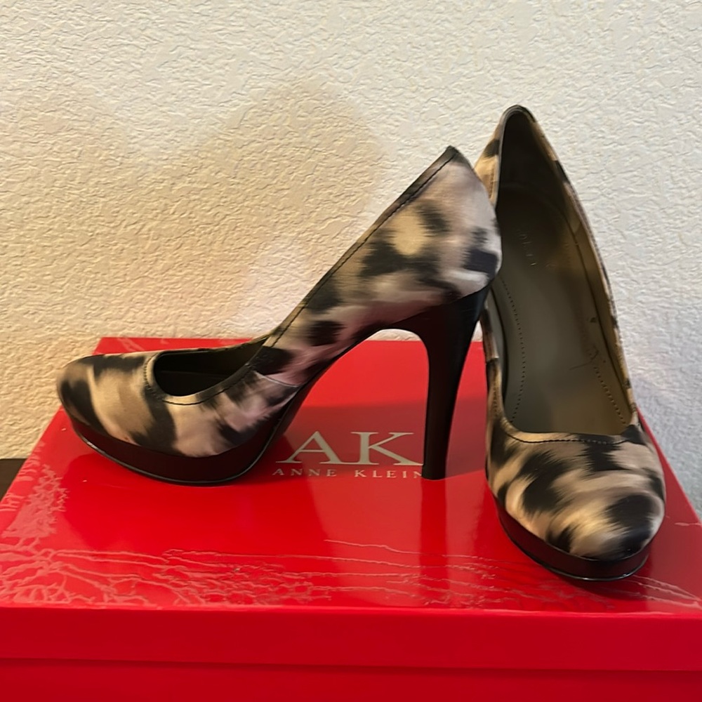 Calvin Klein multi color size 9.5 lady’s shoes